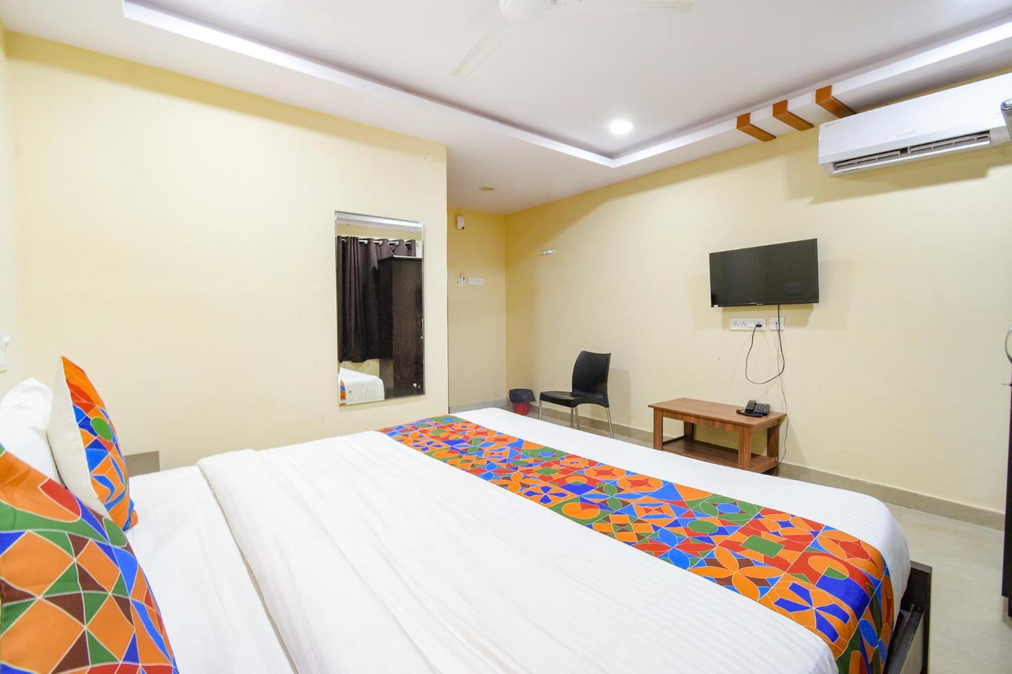 Fabhotel N Residency, Hitech City - 350M From Yashoda Hospital, Hitech City Hyderabad Bagian luar foto